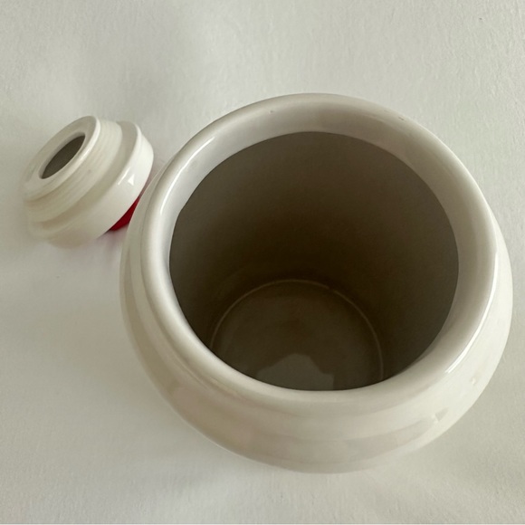 2018 Rae Dunn Kisses Canister - Picture 6 of 6